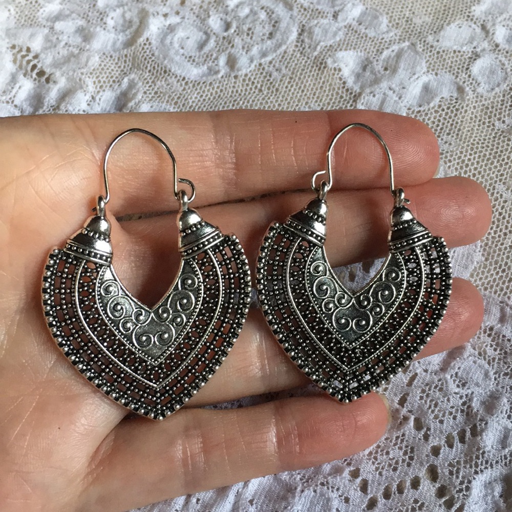 New! Drop Filigree Earrings - Picture 7 of 13